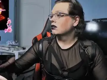 Chaturbate Adult Video Chat of midnightdollveronica