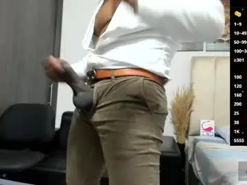 Chaturbate Live Sex Cam of roccoblack02