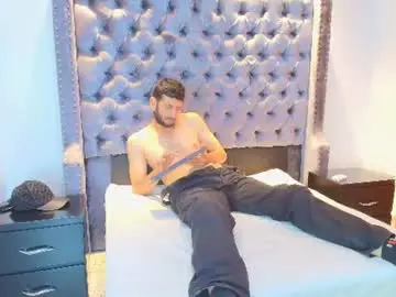 Chaturbate Adult Webcams of roy_rusell2