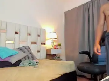 Chaturbate Sex Cam of andykings_1