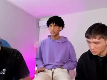Chaturbate Best live sex cam show of handsomeboys19