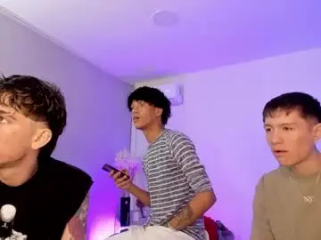 Chaturbate Watch Live Sex Cams of handsomeboys19
