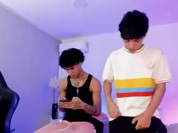 Chaturbate Sex Chat of handsomeboys19