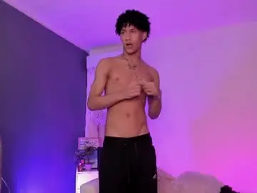 Chaturbate Live Sex Cam of handsomeboys19