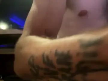Chaturbate Watch Live Sex Cams of richard_thibo25