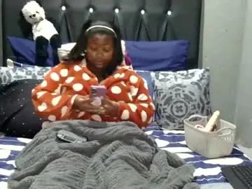 Chaturbate Adult Video Chat of thickcaramel_p