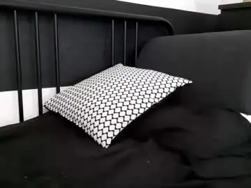 Chaturbate Live Sex of apollobest77