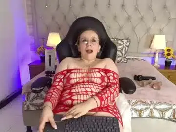 Chaturbate Nude Webcam of emely_carofg