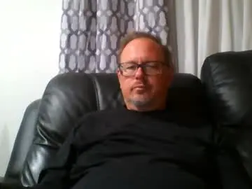 Chaturbate Sex Cam of freddieknuck