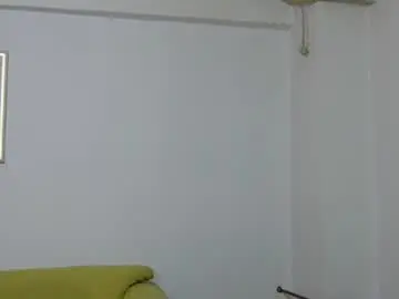 Chaturbate Live Sex Cam of hairyrobxxx