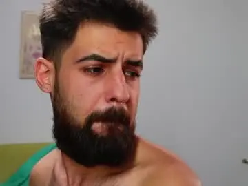 Chaturbate Nude Webcam of hairyrobxxx