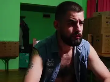 Chaturbate Adult Video Chat of hairyrobxxx
