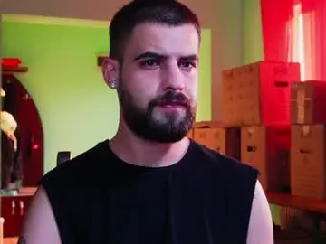 Chaturbate Free Live Porn of hairyrobxxx
