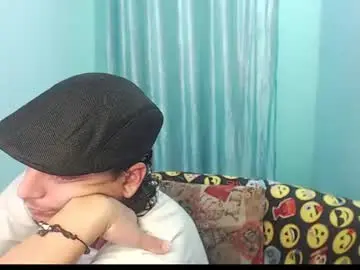 Chaturbate Live Sex Cam of mrkingsaintx