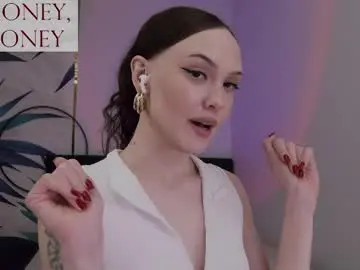 Chaturbate Free Porn Cam of sirenaswhisper