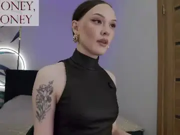 Chaturbate Free Porn Cam of sirenaswhisper