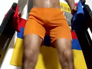 Chaturbate Live Sex Cam of lucascastrohot