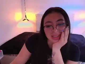 Chaturbate Nude Webcam of miawils_