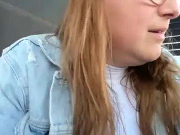 Chaturbate Live Sex Cam of milkykandy