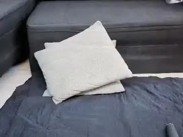 Chaturbate Live Sex Cam of party_girls_aws