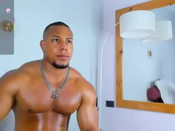 Chaturbate Best live sex cam show of travis_lenox_