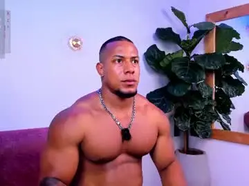 Chaturbate Live Sex Cam of travis_lenox_