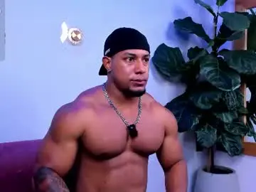 Chaturbate Best live sex cam show of travis_lenox_