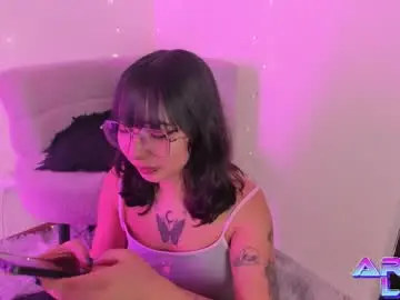 Chaturbate Live Sex Cam of arya_line