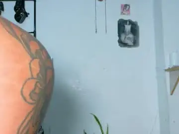 Chaturbate Live Sex Cam of clydexxxbunny