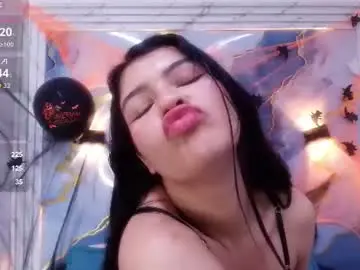 Chaturbate Live Sex Cam of crystal_love08