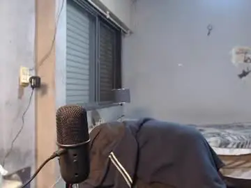 Chaturbate Live Sex Cam of damon_hell