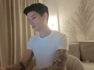 Chaturbate Live Sex Cam of dirtyprettyboi