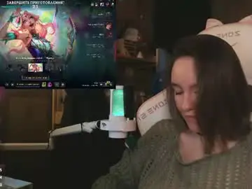 Chaturbate Free Porn Cam of moonlish_siren