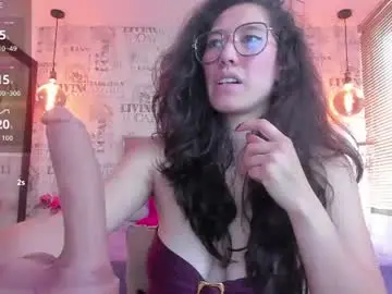 Chaturbate Live Sex Cam of sarah_clarc