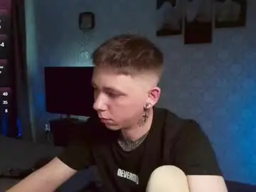 Chaturbate Watch Live Sex Cams of emveeboy96