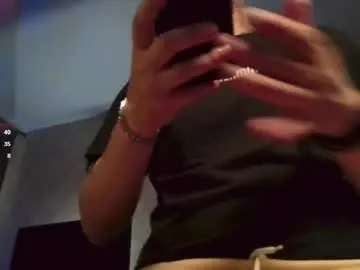 Chaturbate Watch Live Sex Cams of emveeboy96