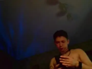 Chaturbate Adult Webcam of emveeboy96