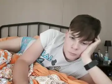 Chaturbate Live Sex Cam of michaeltwinkboy