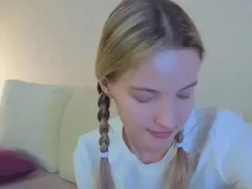 Chaturbate Watch Live Sex Cams of tashinapetitto