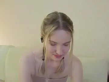 Chaturbate Live Sex Cam of tashinapetitto