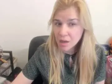 Chaturbate Watch Live Sex Cams of artsyandcraftsy_