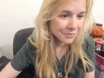 Chaturbate Live Porn of artsyandcraftsy_