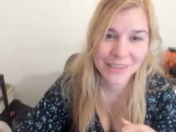 Chaturbate Private Sex Chat of artsyandcraftsy_