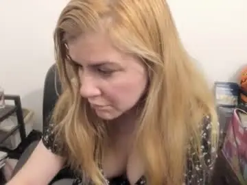 Chaturbate Best Webcam of artsyandcraftsy_