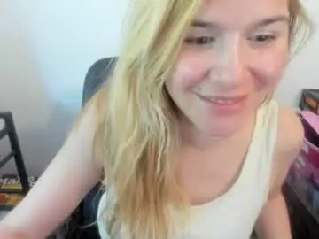 Chaturbate Free Live Porn of artsyandcraftsy_
