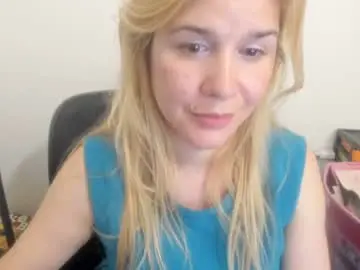 Chaturbate Watch Live Sex Cams of artsyandcraftsy_