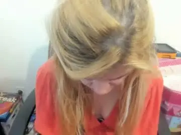 Chaturbate Adult Video Chat of artsyandcraftsy_