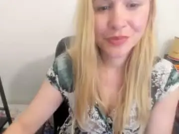 Chaturbate Best Webcam of artsyandcraftsy_