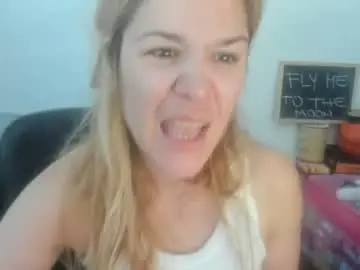 Chaturbate Live Porn of artsyandcraftsy_