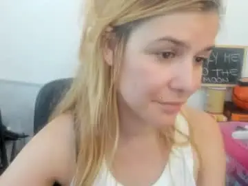 Chaturbate Nude Webcam of artsyandcraftsy_